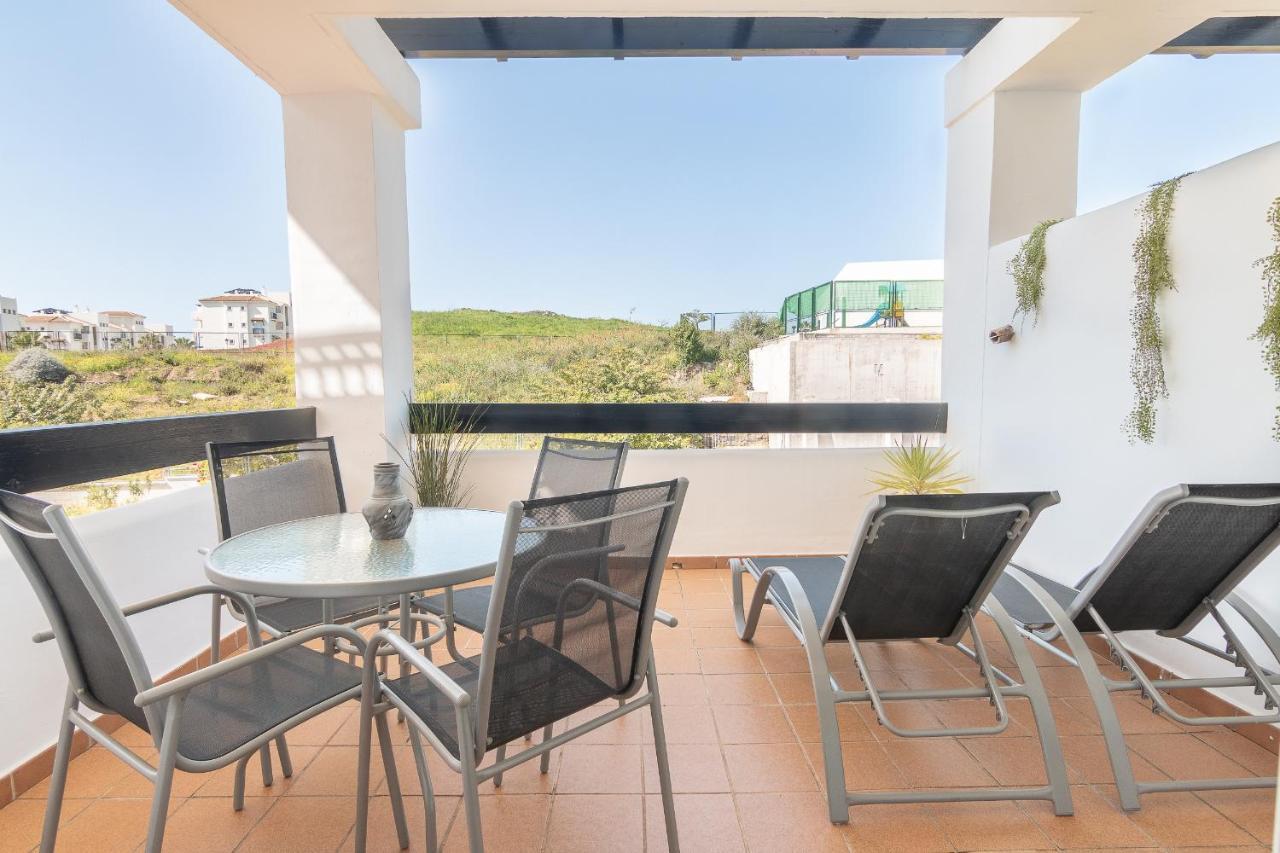2197-Superb 2Bedrooms In Residence With Pool! Манилва Экстерьер фото